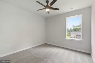 533 Park Ave, Bristol, PA 19007 - Photo 30