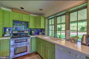 80 Red Cliff Rd, Upper Black Eddy, PA 18972 - Photo 4