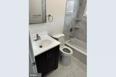8 Parkside Circle, Levittown, PA 19056 - Photo 12