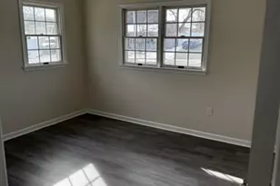 8 Parkside Cir, Levittown, PA 19056 - Photo 10