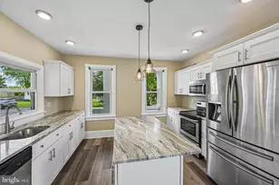 226 Robertson Ave, Morrisville, PA 19067 - Photo 16