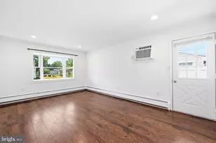 15 Indian Park Rd, Levittown, PA 19057 - Photo 10