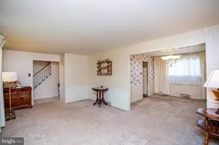 136 Wallace Dr, Warminster, PA 18974 - Photo 12