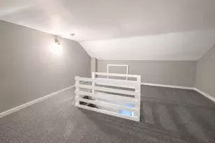 525 Locust St, Bristol, PA 19007 - Photo 24