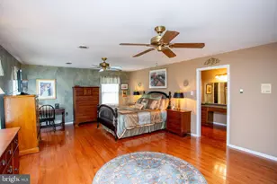 950 Camelot Rd, Furlong, PA 18925 - Photo 36