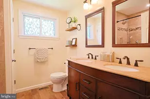 140 Longshore Ave, Yardley, PA 19067 - Photo 16