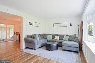 140 Longshore Ave, Yardley, PA 19067 - Photo 6