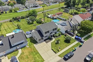 24 Idolstone Rd, Levittown, PA 19057 - Photo 40