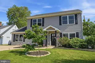 24 Idolstone Rd, Levittown, PA 19057 - Photo 1