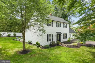 480 Yale Dr, Southampton, PA 18966 - Photo 2