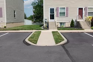 12 Carriage Knoll Ct, Langhorne, PA 19047 - Photo 1