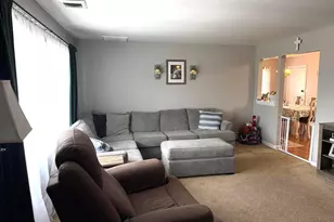 81 Queen Lily Rd, Levittown, PA 19057 - Photo 6