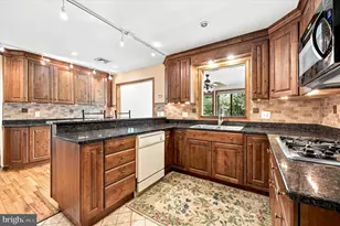 475 Crowthers Rd, Quakertown, PA 18951 - Photo 6