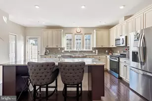 487 Rowan St, Warminster, PA 18974 - Photo 18
