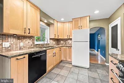 35 E Temple Avenue, Sellersville, PA 18960 - Photo 6