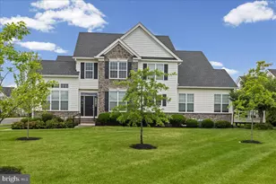 1733 Locust Dr, Yardley, PA 19067 - Photo 2