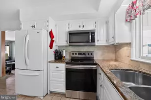 18 Holland Dr, Chalfont, PA 18914 - Photo 10