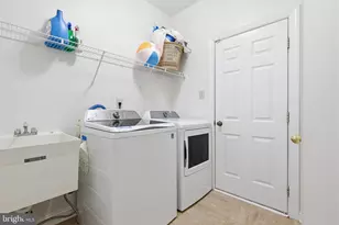 4064 Charter Club Dr, Doylestown, PA 18902 - Photo 16