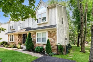 112 Sandy Ridge Dr, Doylestown, PA 18901 - Photo 2