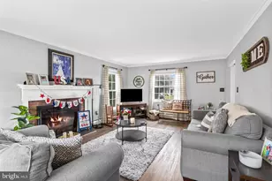 29 Tinder Rd, Levittown, PA 19056 - Photo 6