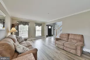 1015 Hickory Ridge Dr, Chalfont, PA 18914 - Photo 12