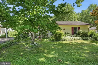 70 Tall Pine Lane, Levittown, PA 19054 - Photo 2