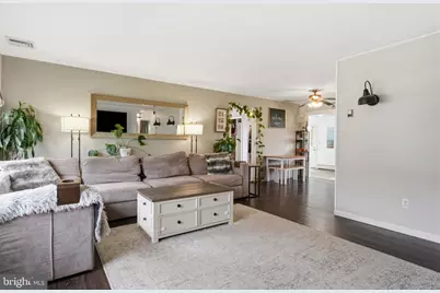 41 Crystal Place, Levittown, PA 19057 - Photo 4