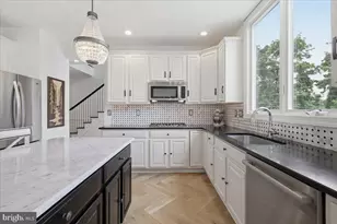 18 Amy Cir, Newtown, PA 18940 - Photo 10