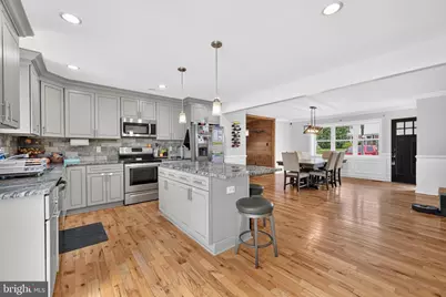 281 N Hawthorne, Langhorne, PA 19047 - Photo 10