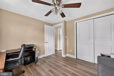 281 N Hawthorne, Langhorne, PA 19047 - Photo 30