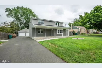 281 N Hawthorne, Langhorne, PA 19047 - Photo 2