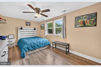 281 N Hawthorne, Langhorne, PA 19047 - Photo 22