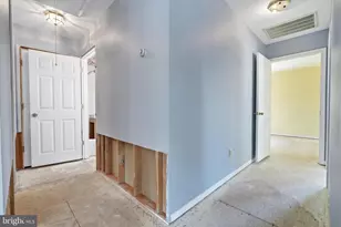 7105 Riverview Ave, Bristol, PA 19007 - Photo 90