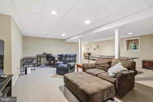 1045 Mountain View Dr, Quakertown, PA 18951 - Photo 30