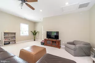 17 Creekview Ln, Yardley, PA 19067 - Photo 42