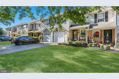 6169 Mountain Laurel Court, Pipersville, PA 18947 - Photo 2