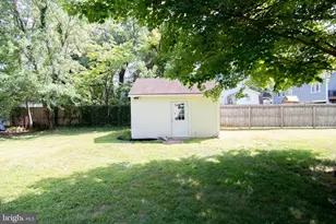 135 Longshore Ave, Yardley, PA 19067 - Photo 18