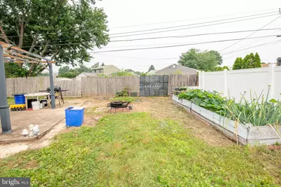 51 Serpentine Lane, Levittown, PA 19055 - Photo 36