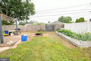 51 Serpentine Ln, Levittown, PA 19055 - Photo 36