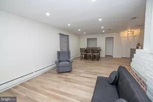 51 Serpentine Ln, Levittown, PA 19055 - Photo 12