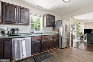 231 Collingswood Rd, Fairless Hills, PA 19030 - Photo 8