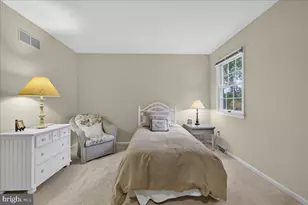 2850 W Fox Chase Cir, Doylestown, PA 18902 - Photo 30