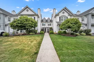 305 Crossroads Dr, Warwick, PA 18974 - Photo 1