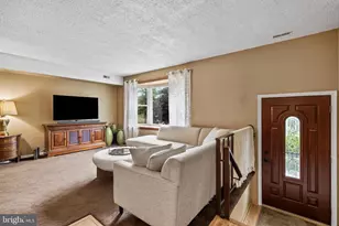 4104 Barnstaple Ct, Bensalem, PA 19020 - Photo 6