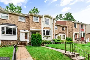4104 Barnstaple Ct, Bensalem, PA 19020 - Photo 2