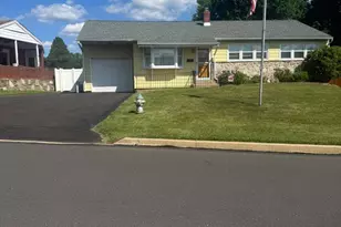 1243 Hi View Dr, Southampton, PA 18966 - Photo 2