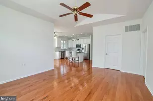 7 Blue Flax Ln, Langhorne, PA 19047 - Photo 8