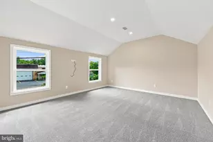 1095 Washington Ave, Newtown, PA 18940 - Photo 12