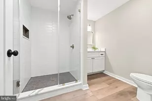 1095 Washington Ave, Newtown, PA 18940 - Photo 10