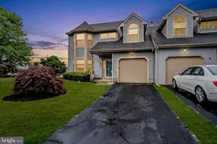 1 Spruce Ct, Newtown, PA 18940 - Photo 2